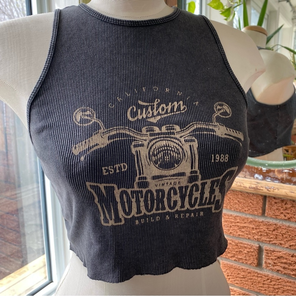 Garage Small California Custom Motorcycles Grey Distressed Cropped Tank Top